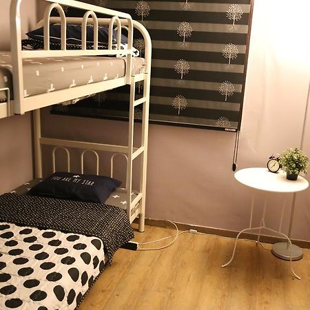Feliz Guesthouse, Seoul Station Екстер'єр фото