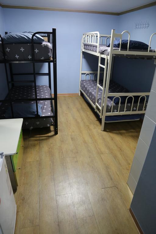 Feliz Guesthouse, Seoul Station Екстер'єр фото
